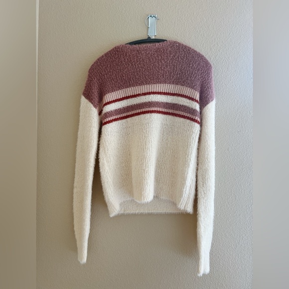 Louna Women’s Pullover Fuzzy Crewneck Sweater Colorblock Striped Valentines - Picture 9 of 9